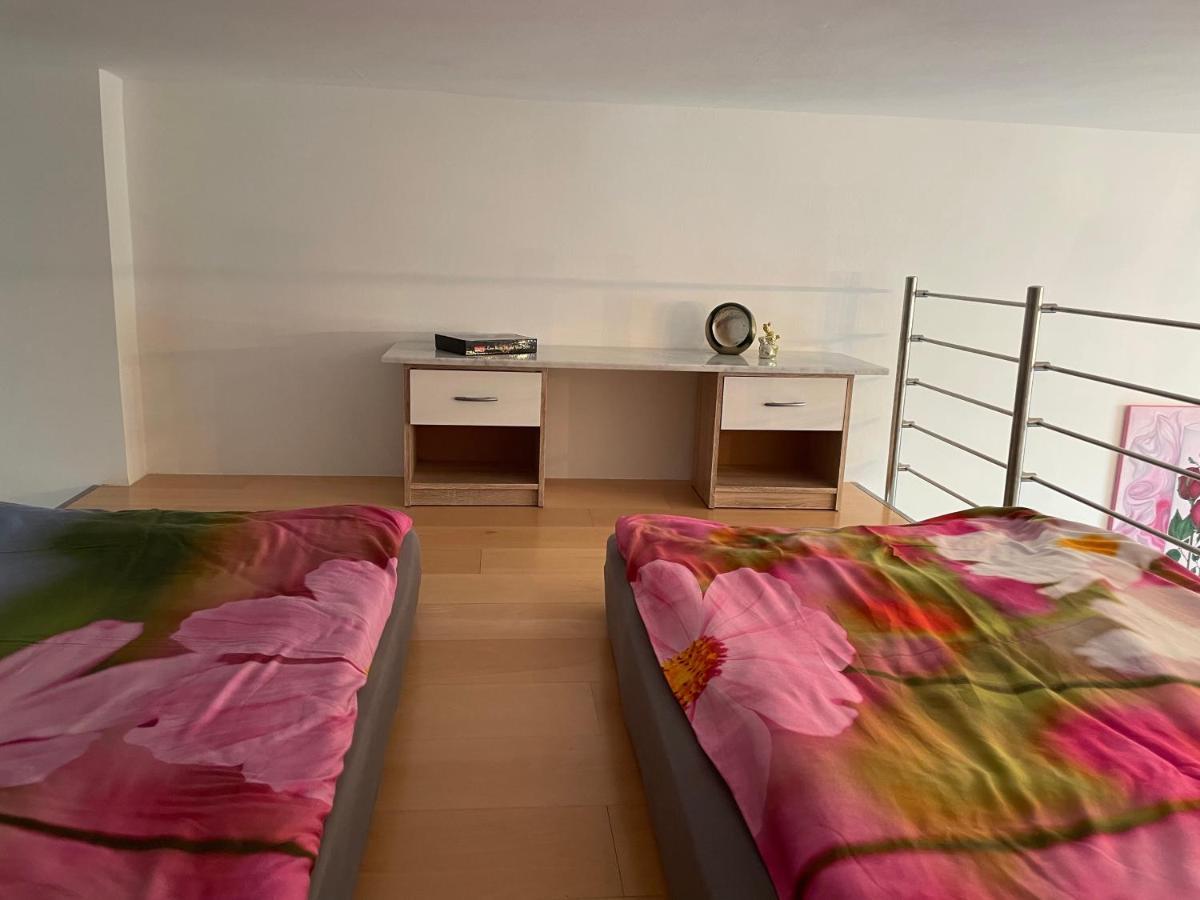 Luxury 60M2 Appartement In Wilhelmstadt Berlim Exterior foto